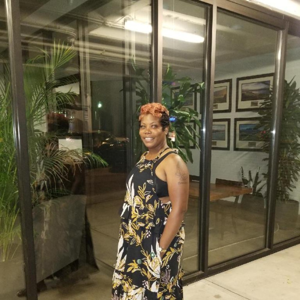 Meet your Posher, Delicia